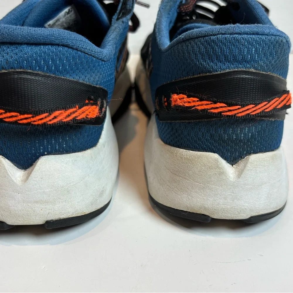 New Balance Boy's Blue Running Sneakers YKRAVB01 Size US 6Y Women’s Size 7.5